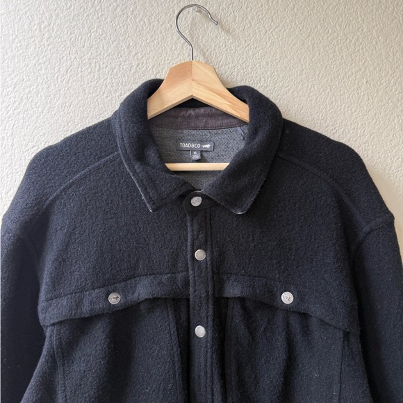 Toad&Co Men's Black Kennicott Shirt Jacket - Picture 5 of 16